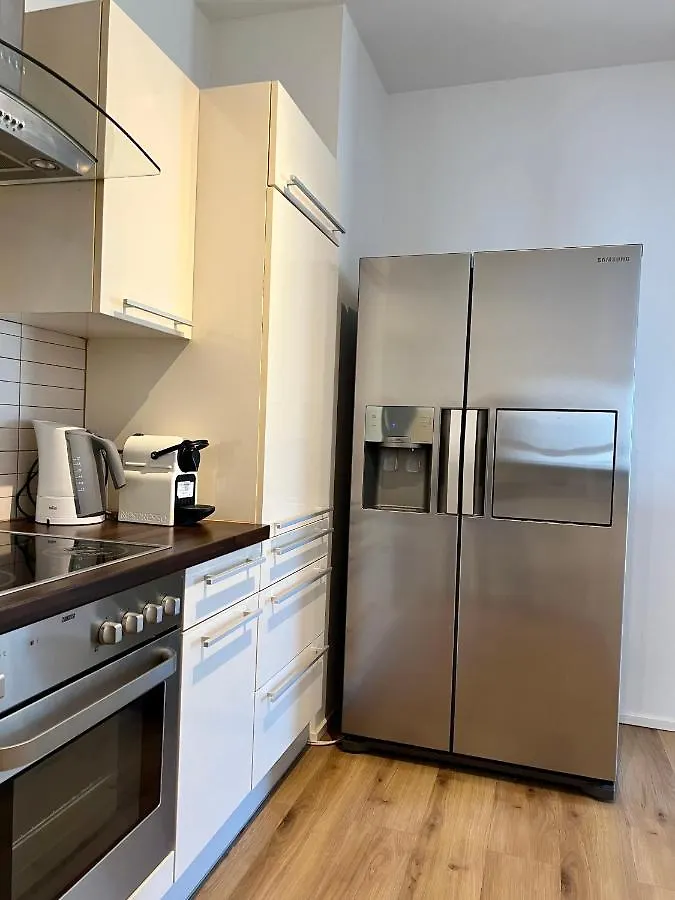 Danube Central Penthouse 3 Bed 90 M2 With Balcony Vienna