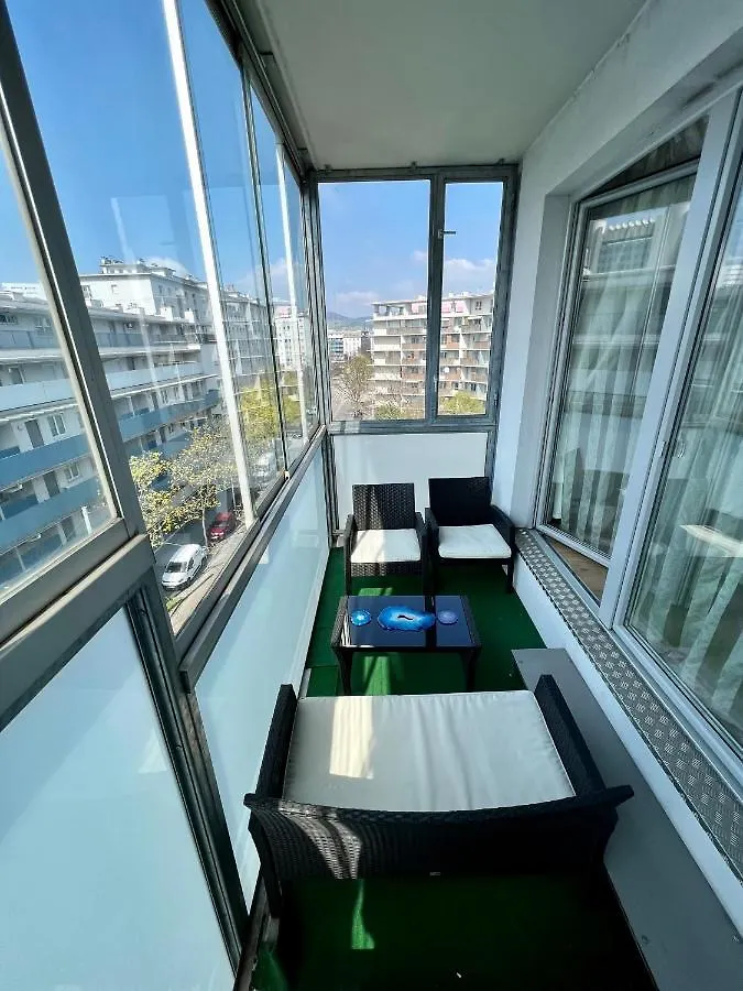 Danube Central Penthouse 3 Bed 90 M2 With Balcony Vienna 0*,